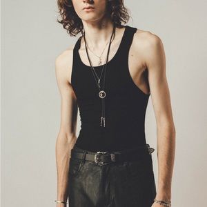 OTHER UK “the Beater” tank in black
